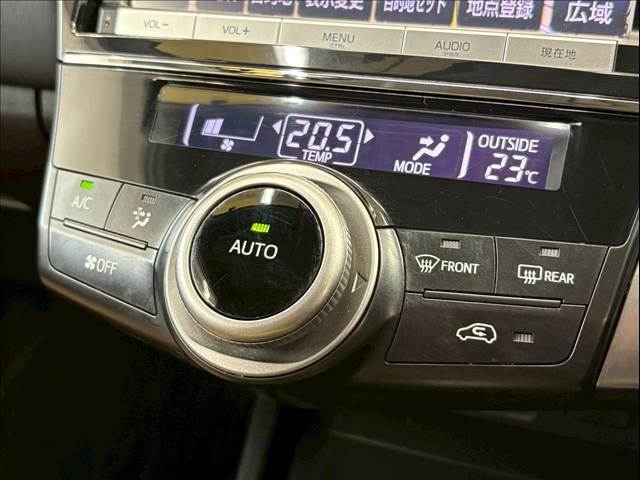 プリウスαS ツーリングセレクション 内装他