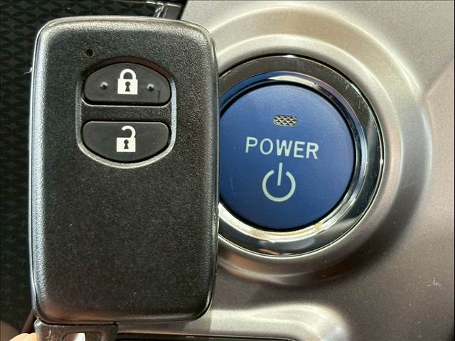 トヨタ プリウスαの画像8