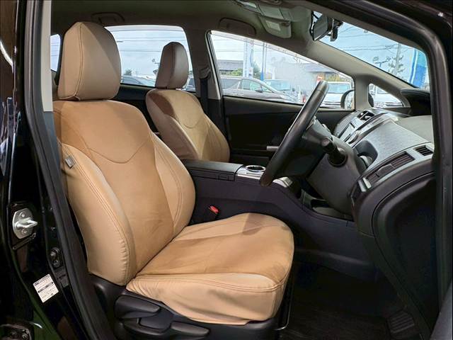 トヨタ プリウスαの画像9