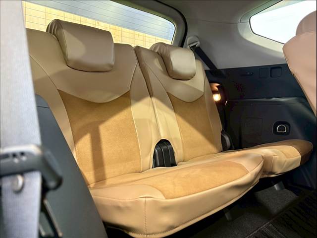 トヨタ プリウスαの画像11