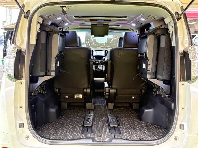 トヨタ ヴェルファイアの画像12