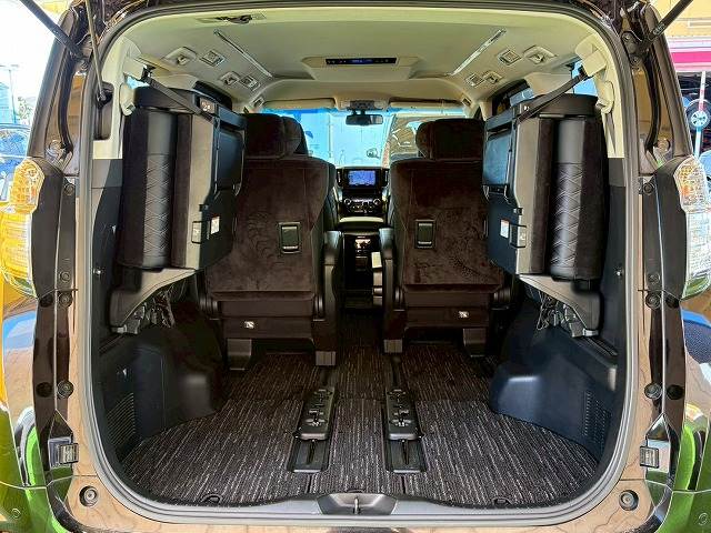 トヨタ ヴェルファイアの画像12