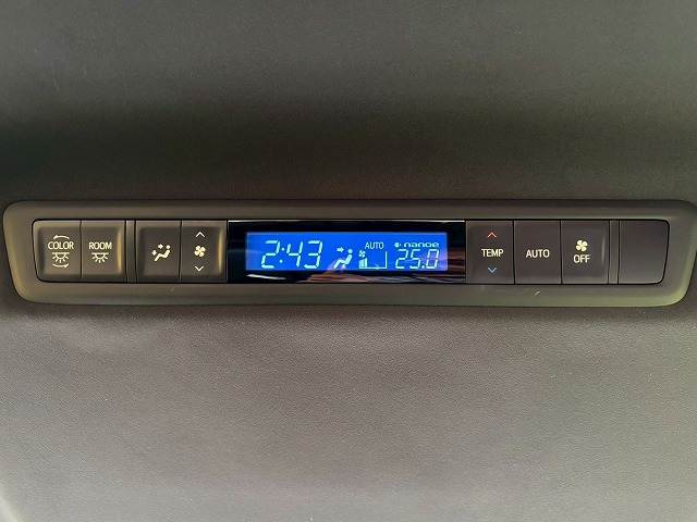 トヨタ ヴェルファイアの画像9