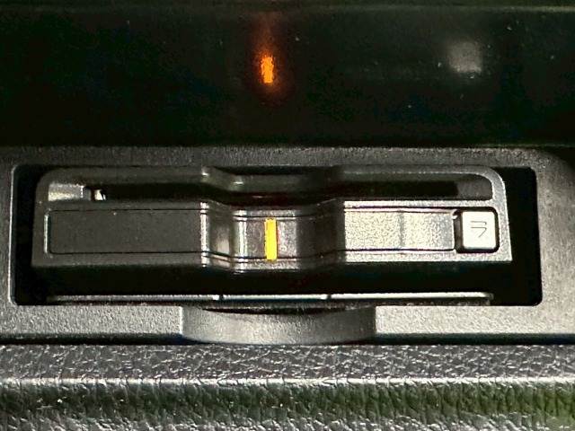 トヨタ エスクァイアハイブリッドの画像7