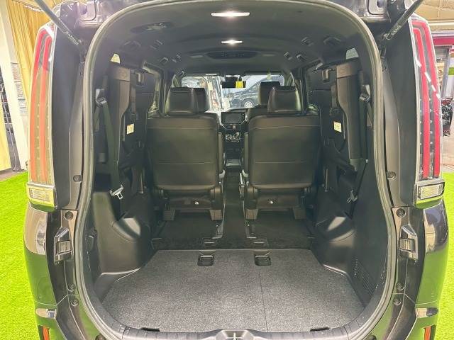 トヨタ エスクァイアハイブリッドの画像12