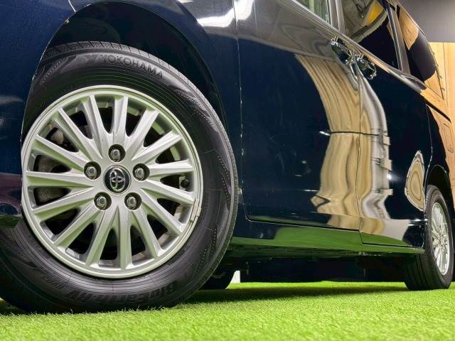 トヨタ ヴォクシーハイブリッドの画像20