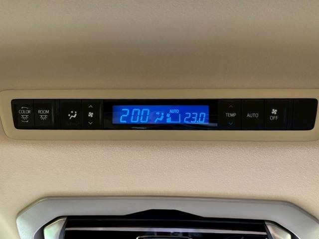 トヨタ ヴェルファイアの画像9