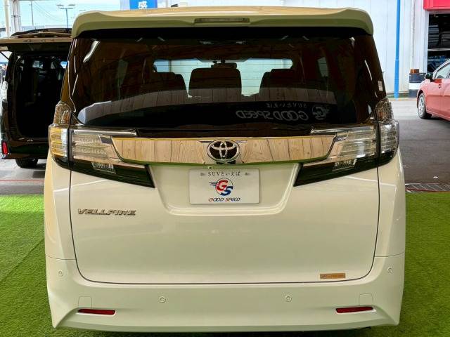 トヨタ ヴェルファイアの画像17