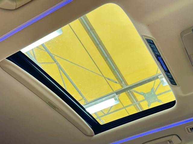 トヨタ アルファードの画像8