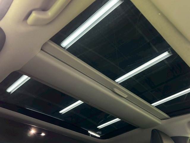プリウスZ 内装他
