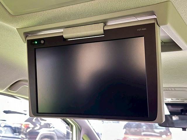 ヴォクシーZS“煌II” 内装他