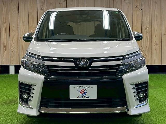 トヨタ ヴォクシーの画像13