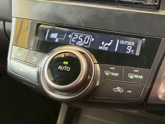 プリウスαS tune BLACK 内装他