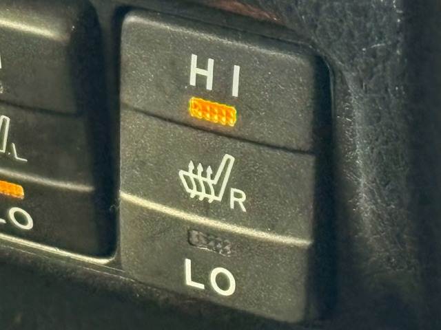 トヨタ ヴォクシーハイブリッドの画像7