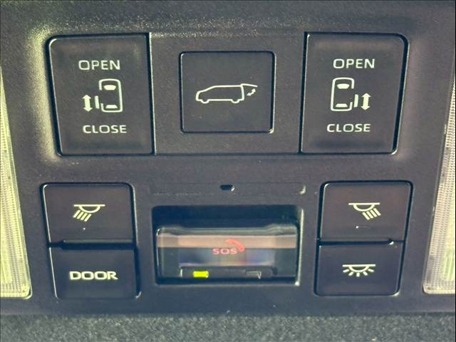 トヨタ ノアハイブリッドの画像8