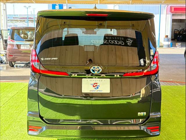 トヨタ ノアハイブリッドの画像17