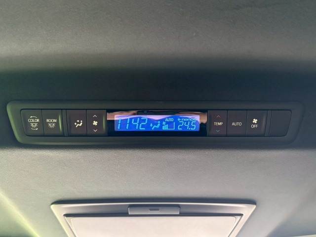 トヨタ アルファードの画像8