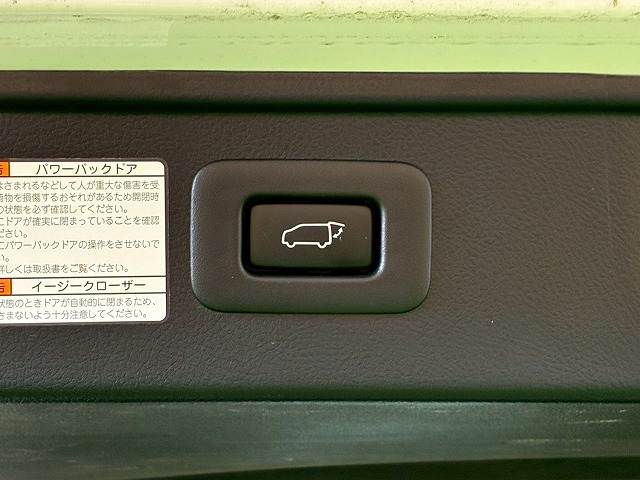 トヨタ アルファードの画像8