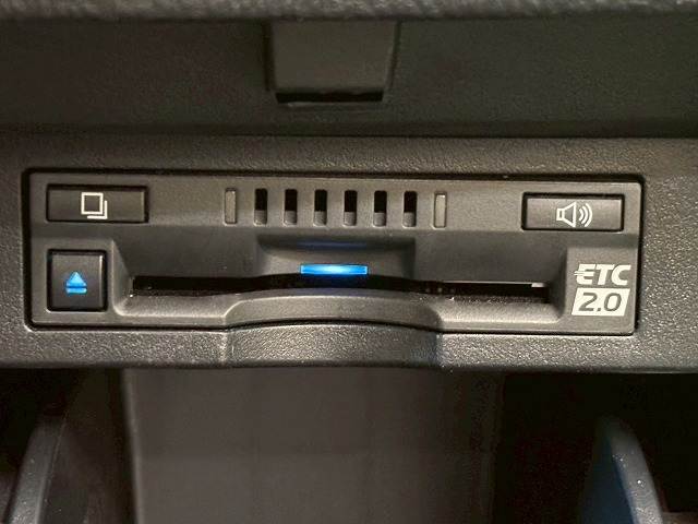 トヨタ アルファードの画像9