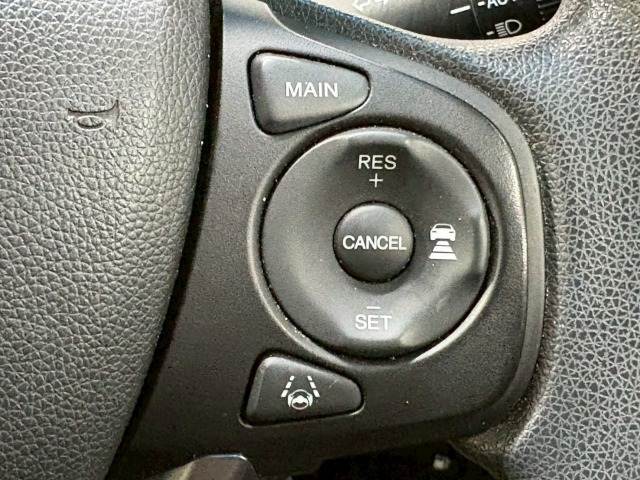 フリードB Honda SENSING 内装他