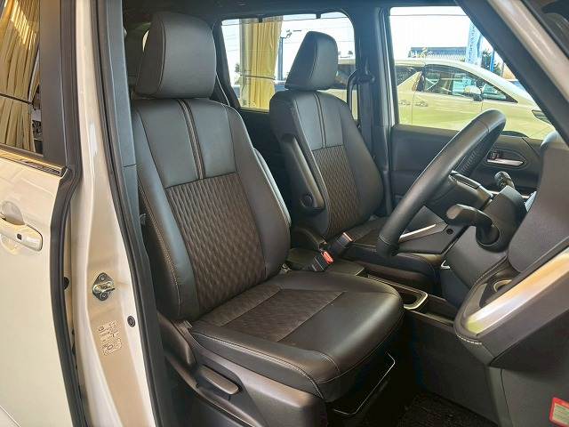 トヨタ ノアハイブリッドの画像10