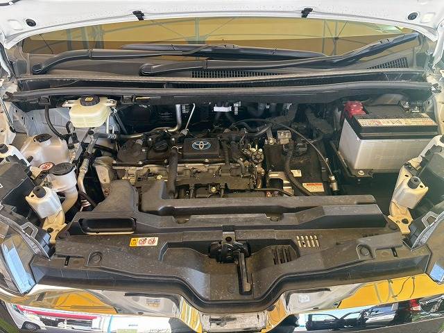 トヨタ ノアハイブリッドの画像18