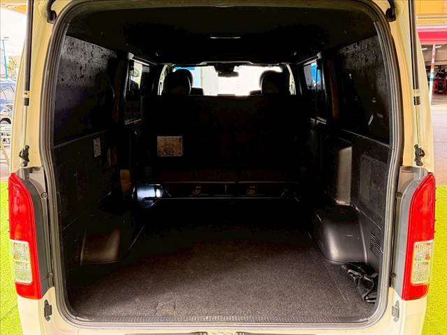 トヨタ ハイエースバンロングボディの画像12
