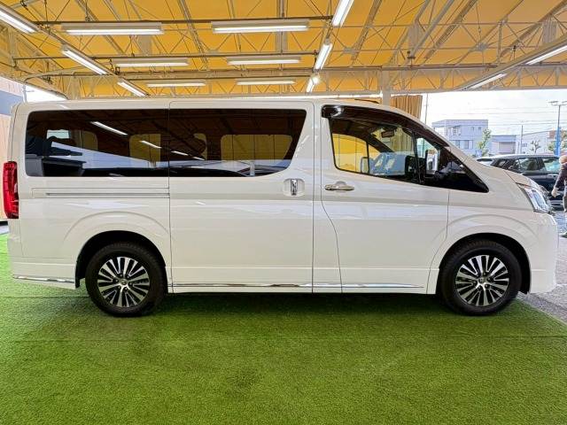 トヨタ グランエースの画像16