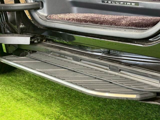 トヨタ&nbsp;ヴェルファイアハイブリッドの画像5