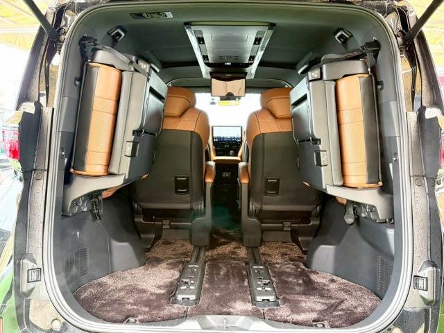 トヨタ&nbsp;ヴェルファイアハイブリッドの画像12