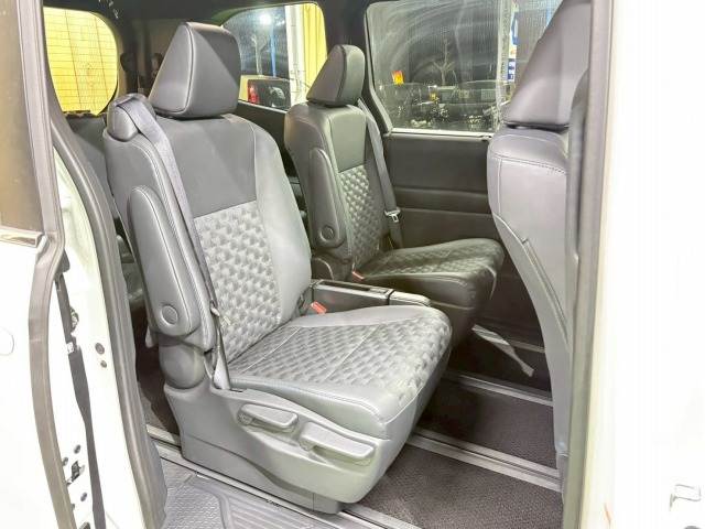 トヨタ&nbsp;ヴォクシーの画像10