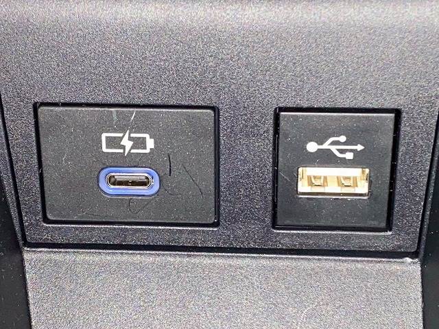 トヨタ&nbsp;ヴォクシーの画像12