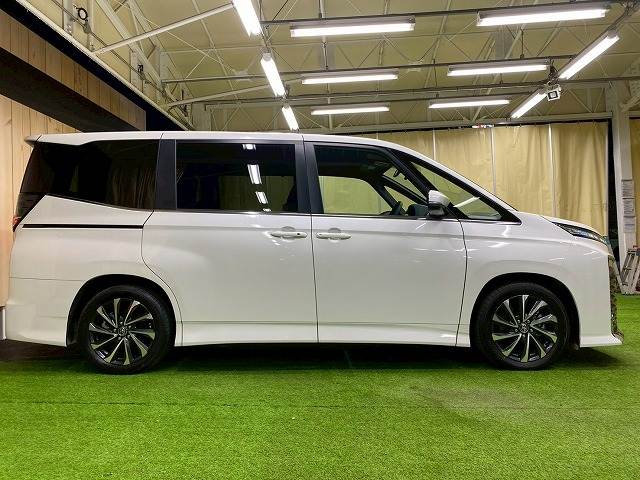 トヨタ&nbsp;ヴォクシーの画像18