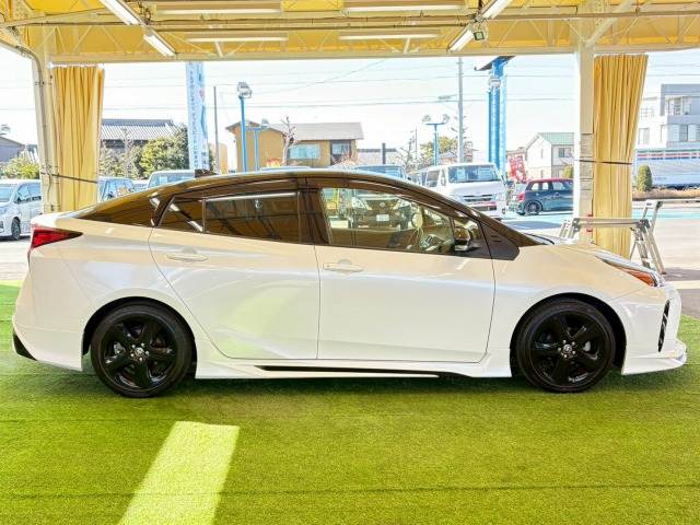 トヨタ プリウスの画像16