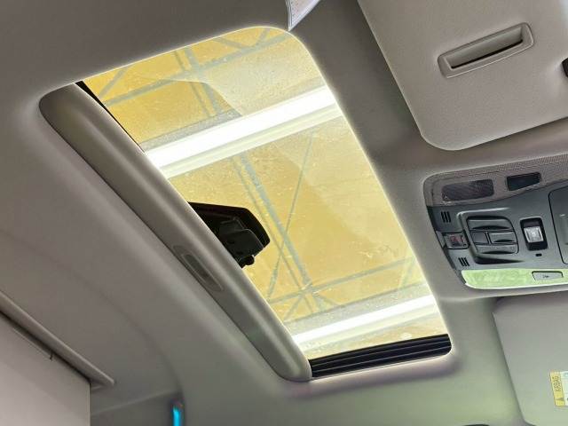 トヨタ&nbsp;アルファードの画像5