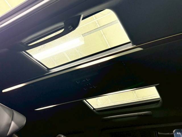 トヨタ&nbsp;ヴェルファイアハイブリッドの画像6