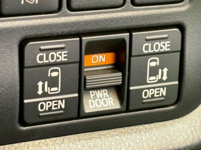 トヨタ&nbsp;ヴォクシーの画像7