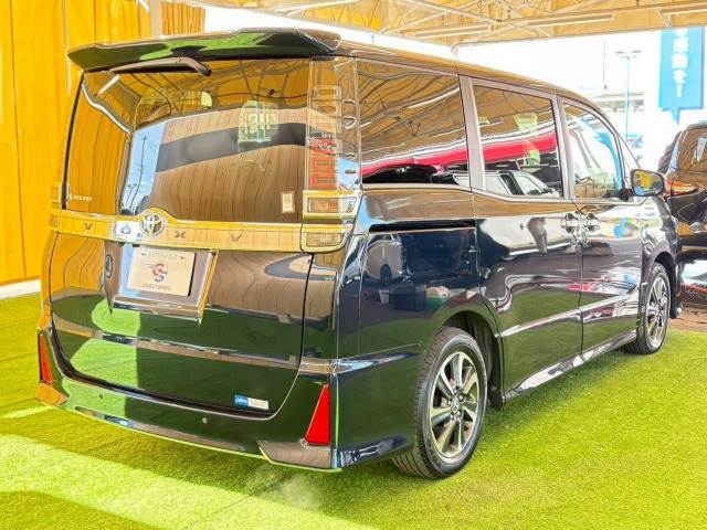 トヨタ&nbsp;ヴォクシーの画像16