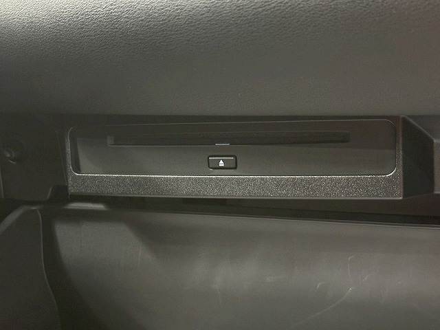 トヨタ&nbsp;ノアハイブリッドの画像7