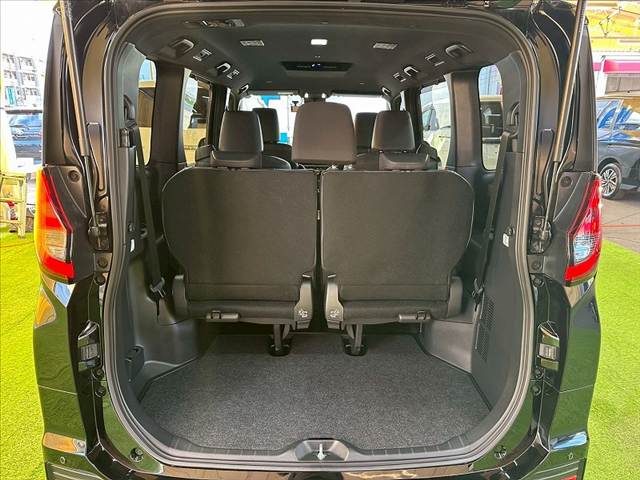 トヨタ&nbsp;ノアハイブリッドの画像12