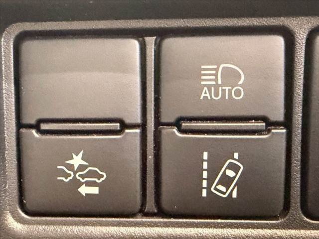 トヨタ ノアハイブリッドの画像7