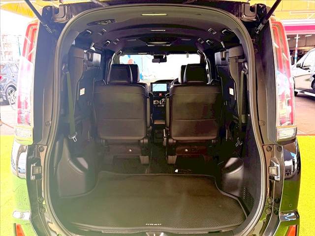 トヨタ ノアハイブリッドの画像12