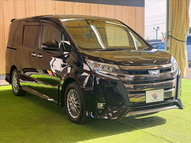 トヨタ ノアハイブリッドの画像14