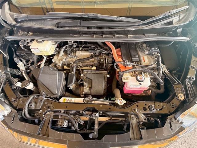 トヨタ ノアハイブリッドの画像18