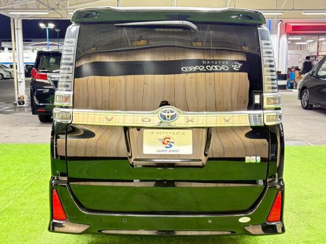 トヨタ&nbsp;ヴォクシーハイブリッドの画像17