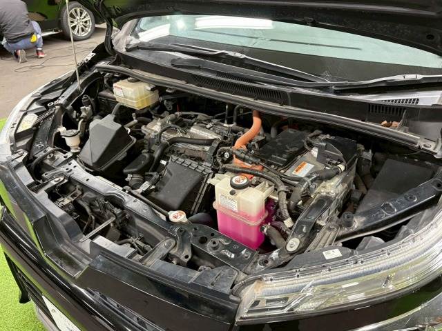 トヨタ&nbsp;ヴォクシーハイブリッドの画像18