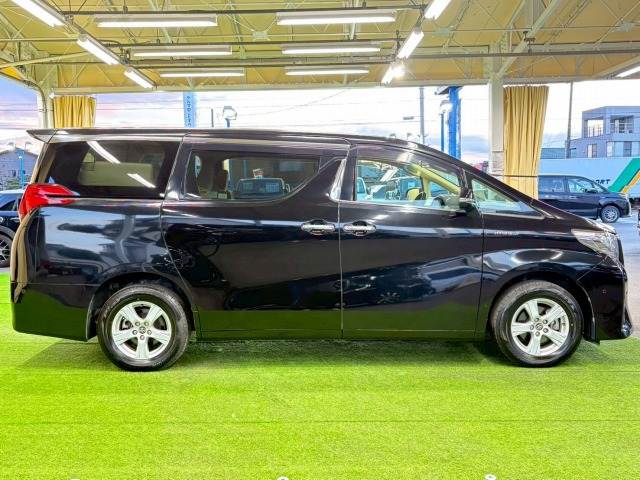 トヨタ アルファードハイブリッドの画像15