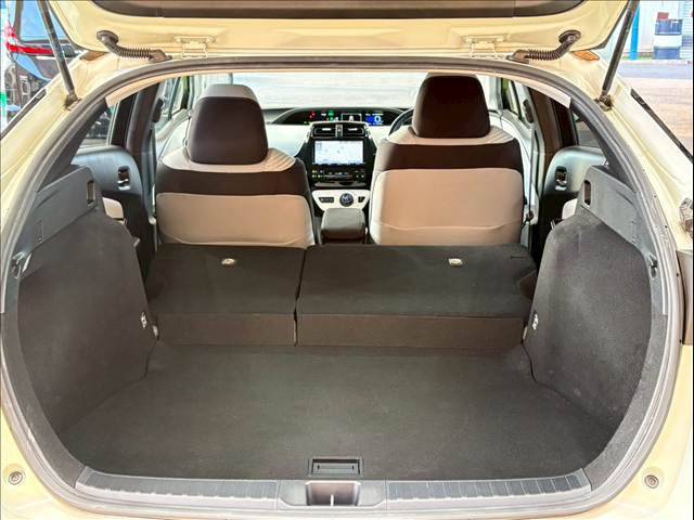 トヨタ プリウスの画像12