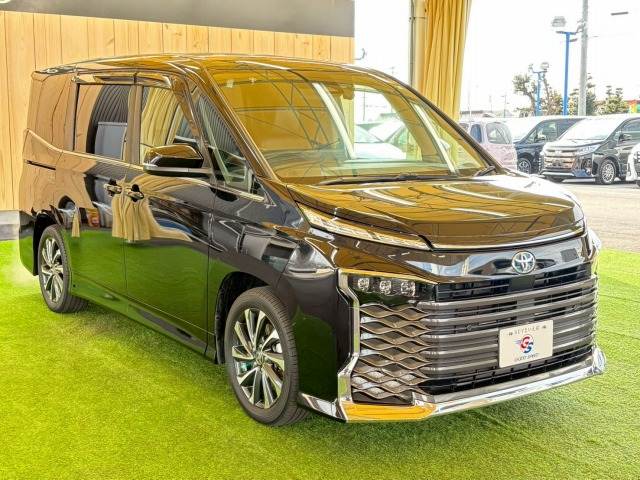 トヨタ&nbsp;ヴォクシーハイブリッドの画像13