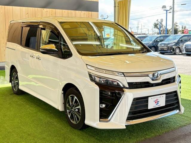 トヨタ&nbsp;ヴォクシーの画像13